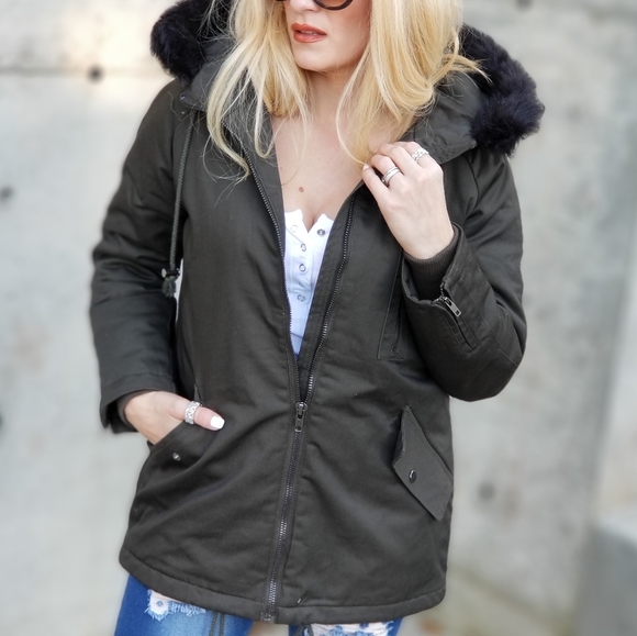 Warm Army Green Coat - Picture 4 of 5